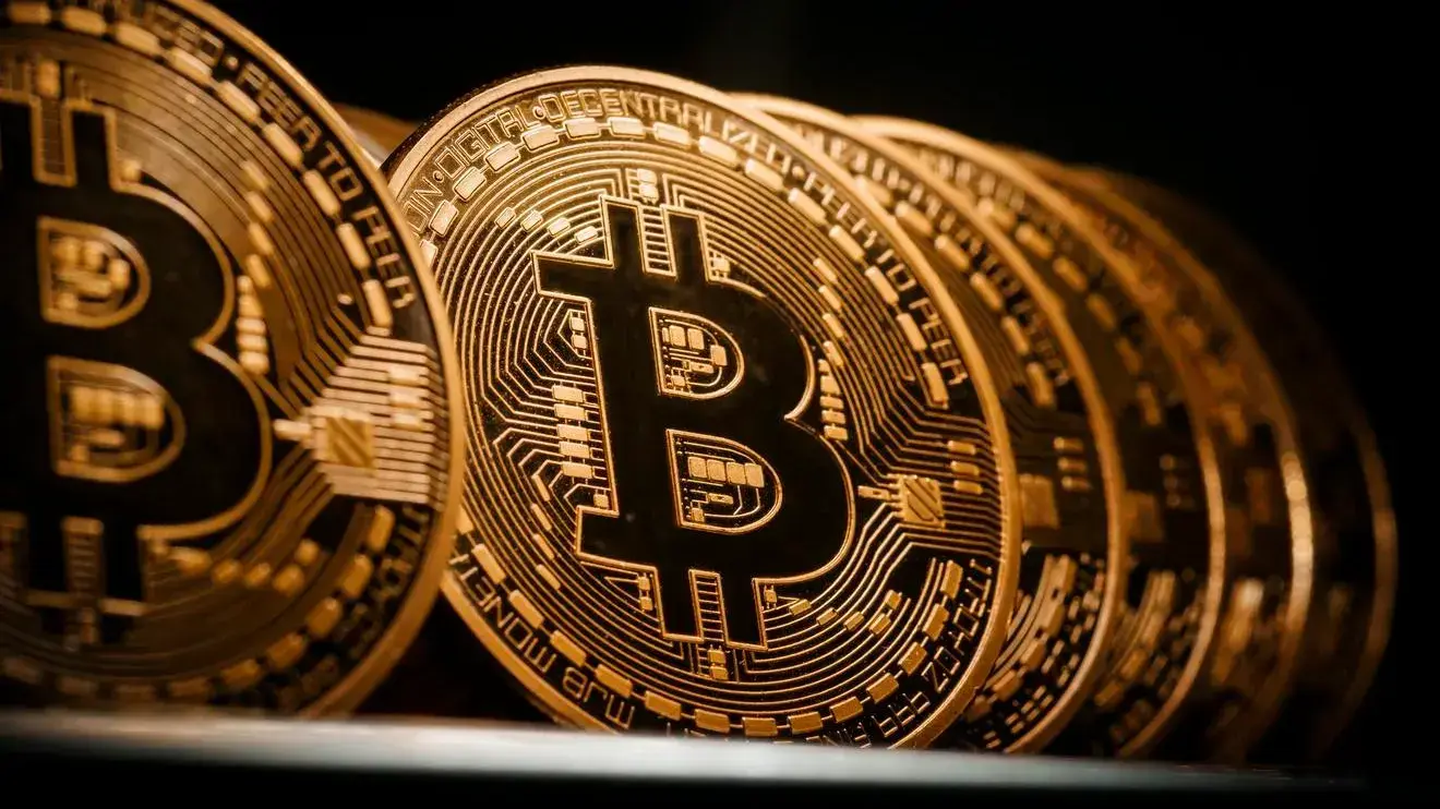 El precio del bitcoin se disparó hasta casi 80.000 dólares - Forbes Perú